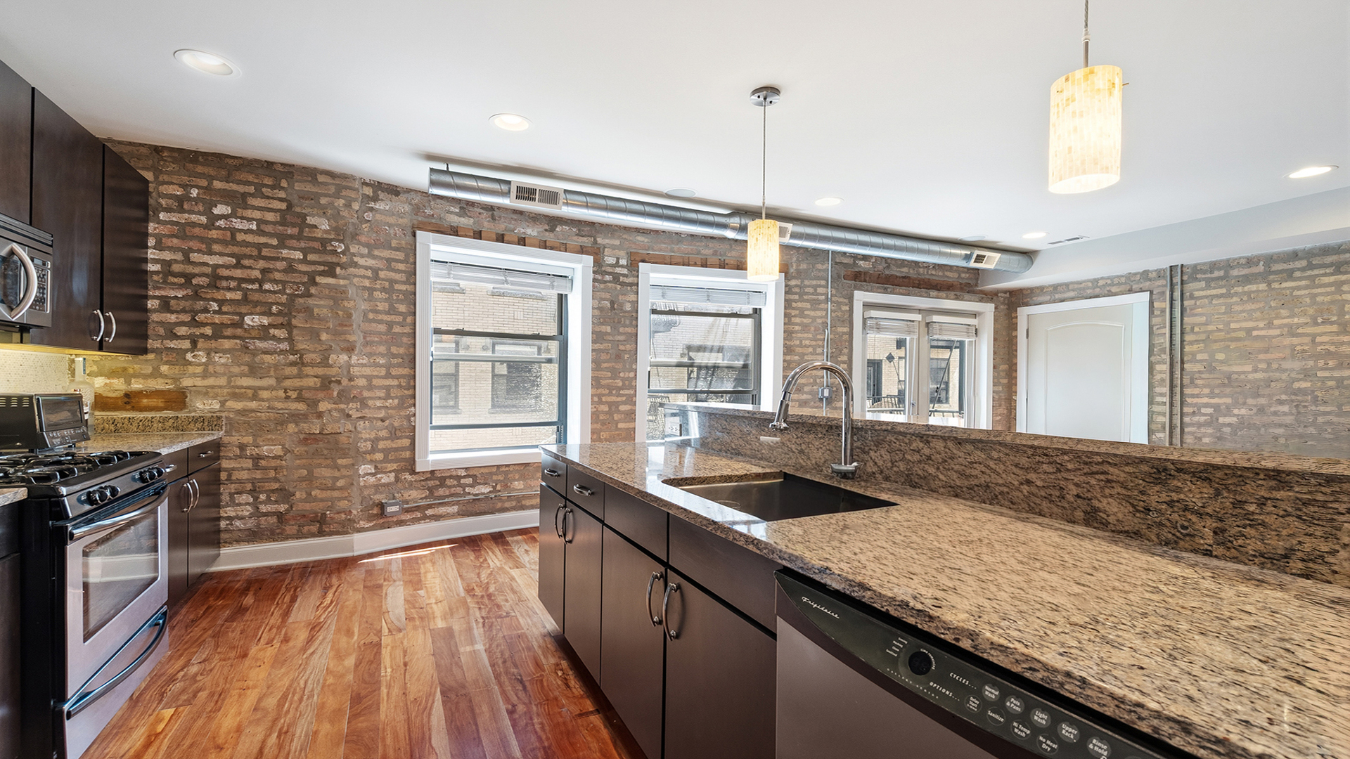 4442 N Damen Avenue 3E