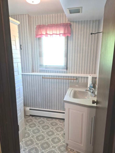 Tiny photo for 8 Hawthorne Drive, Oswego, IL 60543 (MLS # 12608060)