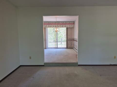 Tiny photo for 8 Hawthorne Drive, Oswego, IL 60543 (MLS # 12608060)