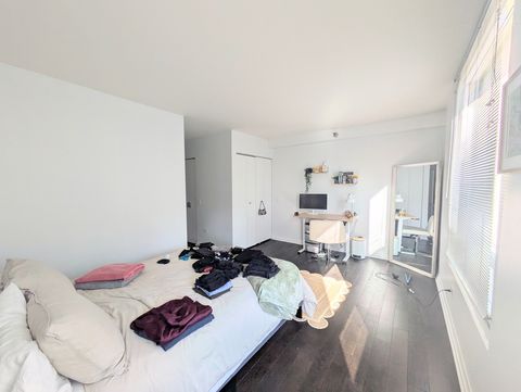 Tiny photo for 33 W Ontario Street #17F, Chicago, IL 60654 (MLS # 12579370)