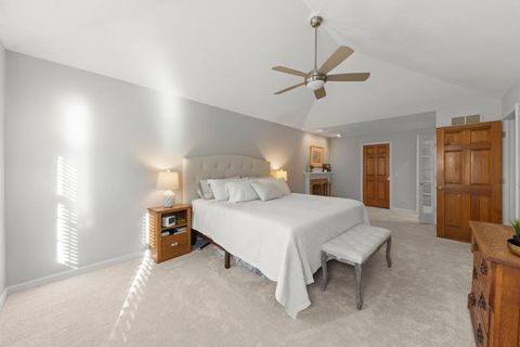 Tiny photo for 28 Winners Cup Circle, Wheaton, IL 60189 (MLS # 12487657)