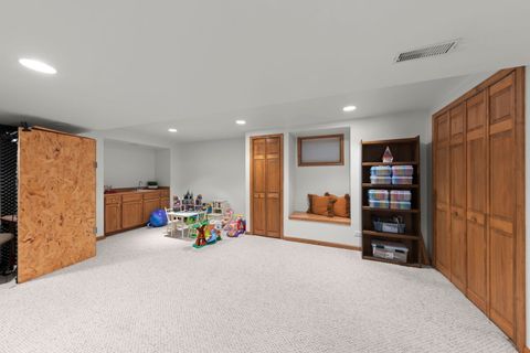 Tiny photo for 28 Winners Cup Circle, Wheaton, IL 60189 (MLS # 12487657)