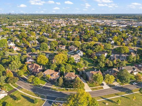 Tiny photo for 28 Winners Cup Circle, Wheaton, IL 60189 (MLS # 12487657)
