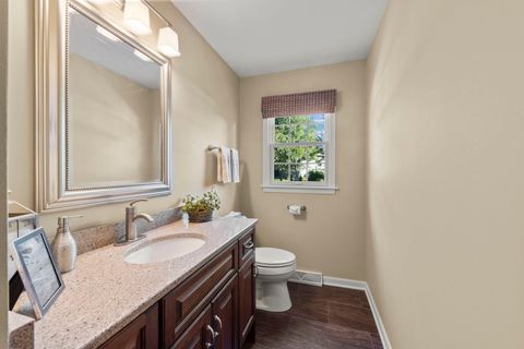 Tiny photo for 28 Winners Cup Circle, Wheaton, IL 60189 (MLS # 12487657)