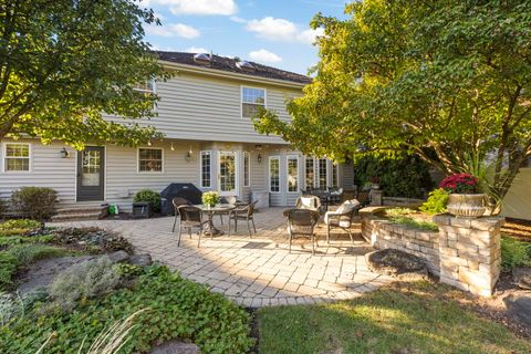 Tiny photo for 28 Winners Cup Circle, Wheaton, IL 60189 (MLS # 12487657)