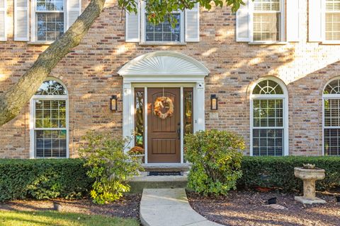 Tiny photo for 28 Winners Cup Circle, Wheaton, IL 60189 (MLS # 12487657)