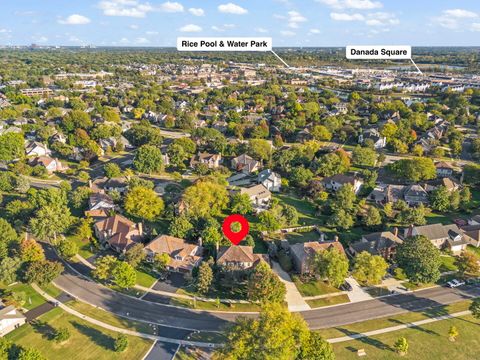 Tiny photo for 28 Winners Cup Circle, Wheaton, IL 60189 (MLS # 12487657)