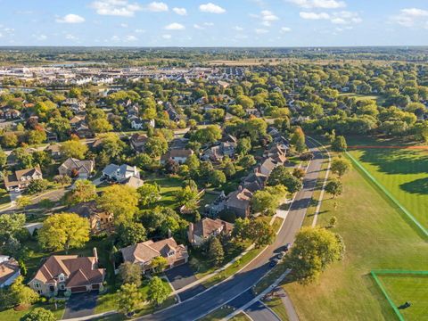 Tiny photo for 28 Winners Cup Circle, Wheaton, IL 60189 (MLS # 12487657)