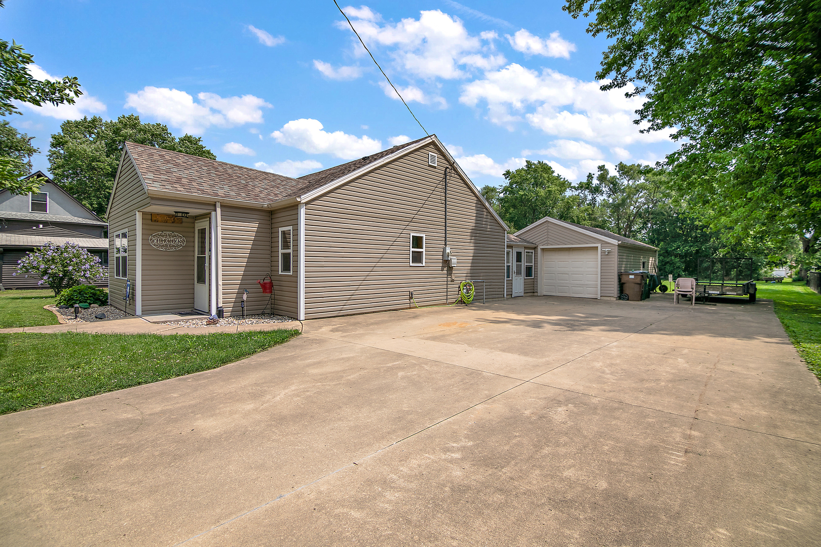 360 S 4th Avenue