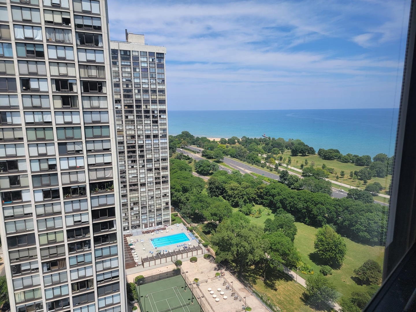 5415 N SHERIDAN Road 2809