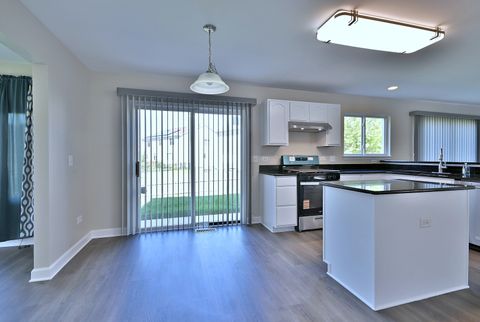 Tiny photo for 2434 White Barn Road, Aurora, IL 60502 (MLS # 12404455)