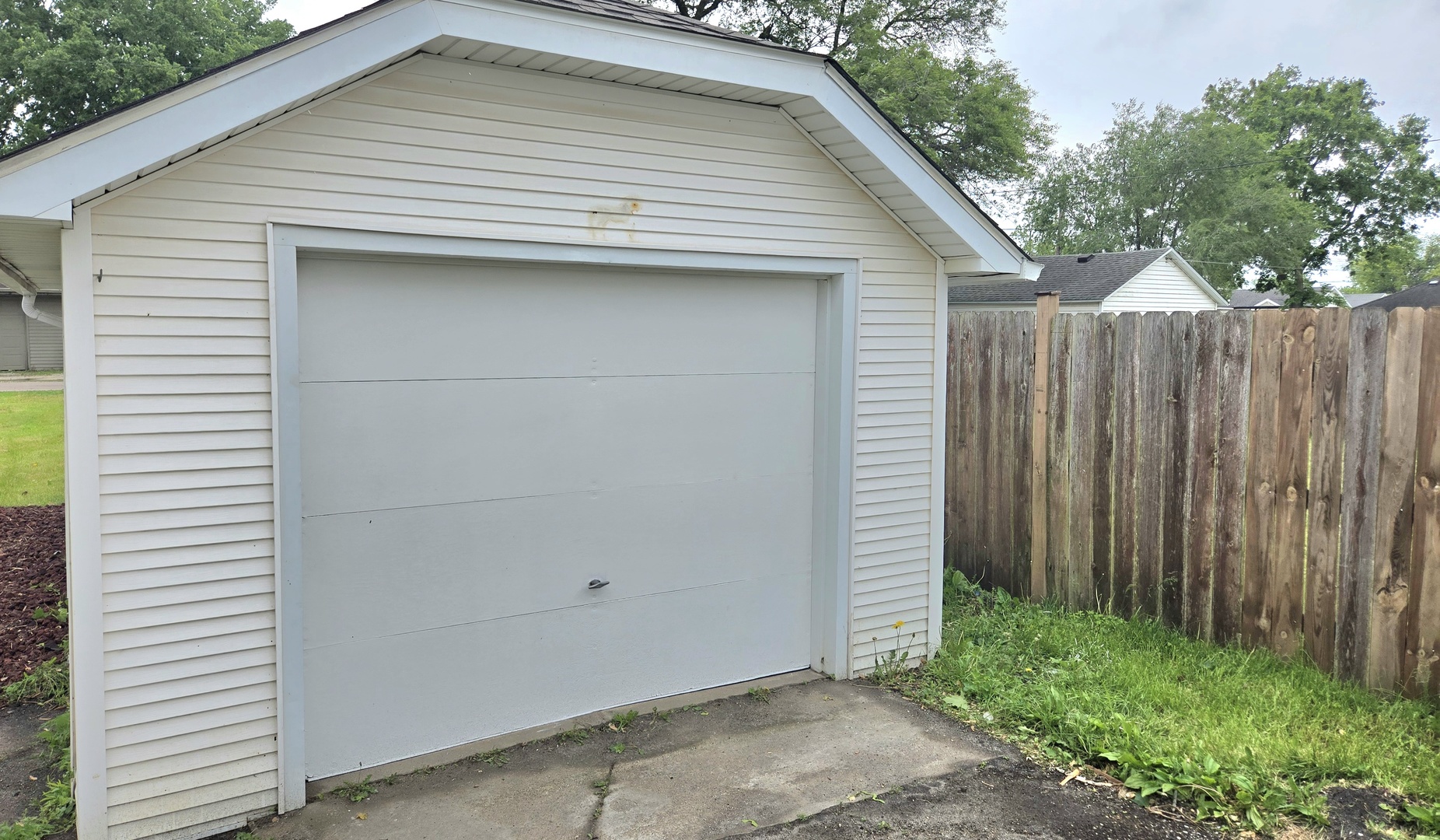 1335 W Jefferson Street