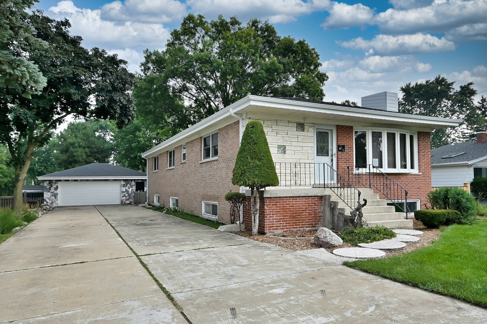 564 W Harrison Road