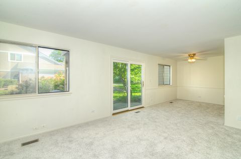 Tiny photo for 600 Eastveiw Court #X1, Schaumburg, IL 60193 (MLS # 12431505)