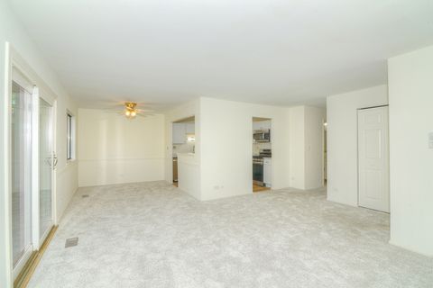 Tiny photo for 600 Eastveiw Court #X1, Schaumburg, IL 60193 (MLS # 12431505)