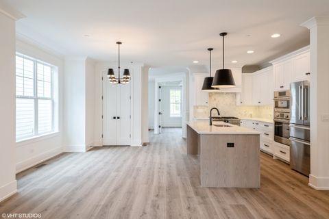 Tiny photo for 2522 HIDDEN OAK (LOT 7) Circle, Highland Park, IL 60035 (MLS # 12262003)