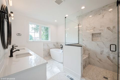 Tiny photo for 2522 HIDDEN OAK (LOT 7) Circle, Highland Park, IL 60035 (MLS # 12262003)