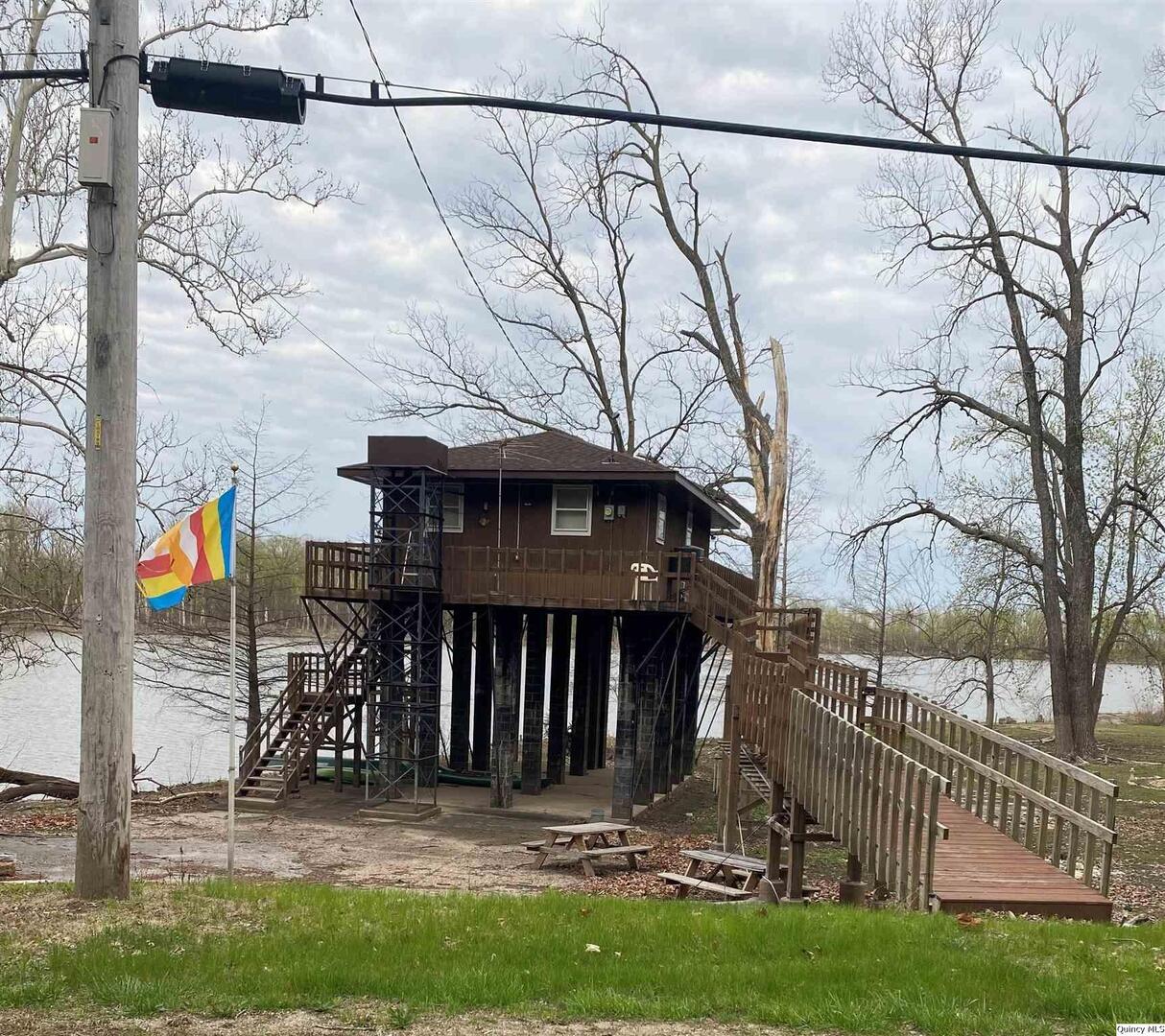 3703 Bonansinga Dr.