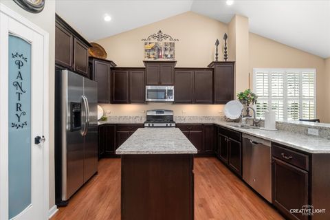 Tiny photo for 4071 Chesapeake Lane, Naperville, IL 60564 (MLS # 12613809)