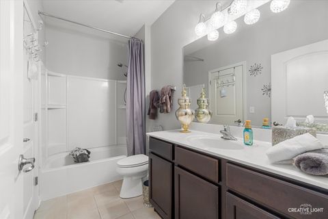 Tiny photo for 4071 Chesapeake Lane, Naperville, IL 60564 (MLS # 12613809)