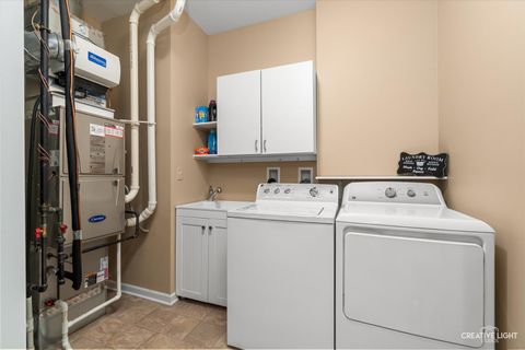 Tiny photo for 4071 Chesapeake Lane, Naperville, IL 60564 (MLS # 12613809)