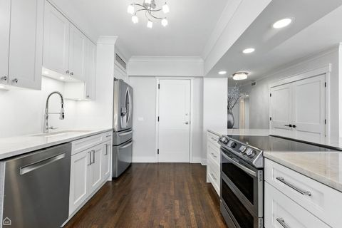 Tiny photo for 3150 N Lake Shore Drive #29F, Chicago, IL 60657 (MLS # 12433603)