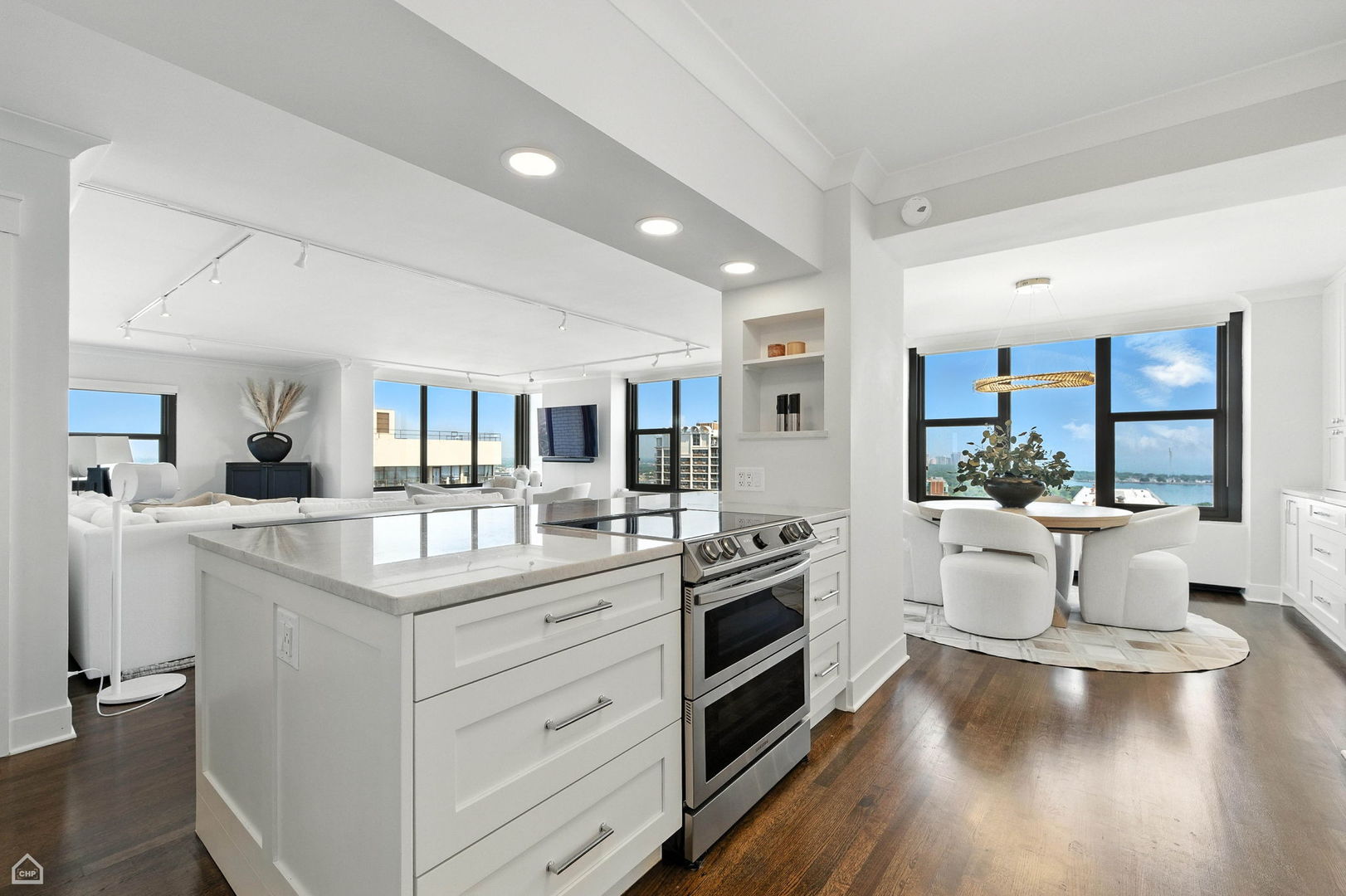 3150 N Lake Shore Drive 29F