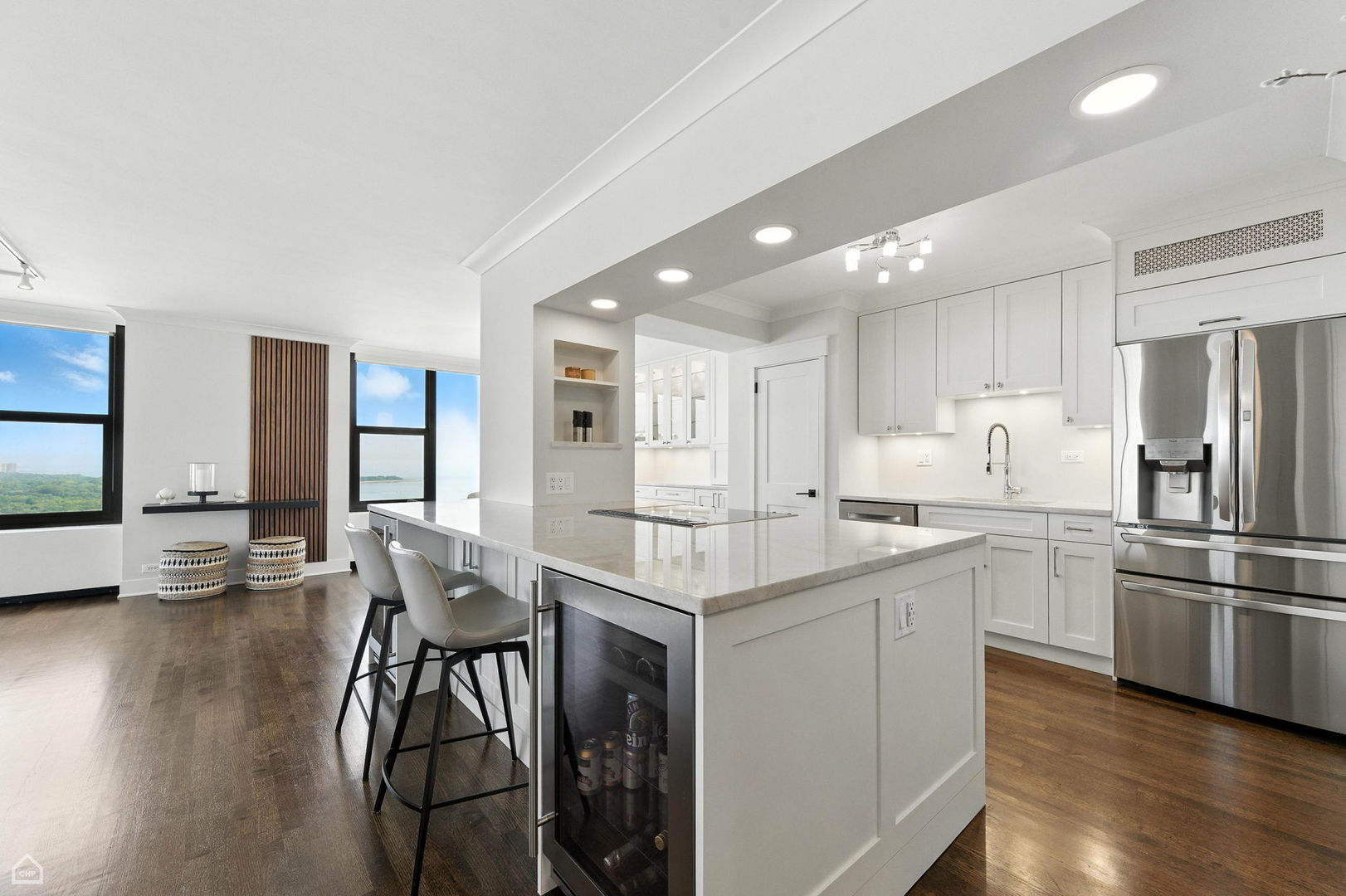 3150 N Lake Shore Drive 29F