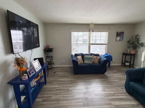 Tiny photo for 360 Meadow Court #360, Vernon Hills, IL 60061 (MLS # 12593063)