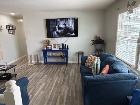 Tiny photo for 360 Meadow Court #360, Vernon Hills, IL 60061 (MLS # 12593063)