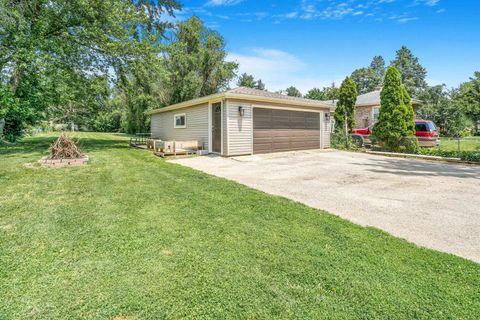 Tiny photo for 23W662 Irving Park Road, Roselle, IL 60172 (MLS # 12396594)