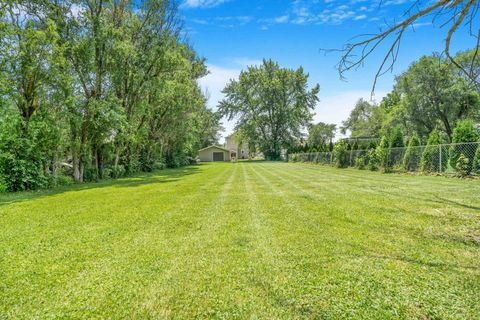 Tiny photo for 23W662 Irving Park Road, Roselle, IL 60172 (MLS # 12396594)