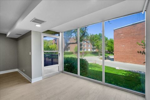 Tiny photo for 1301 N Western Avenue #134, Lake Forest, IL 60045 (MLS # 12643072)