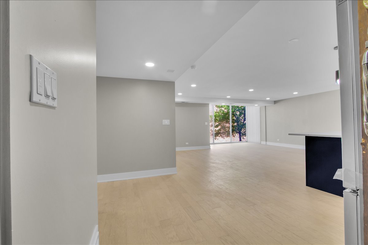 1301 N Western Avenue 134