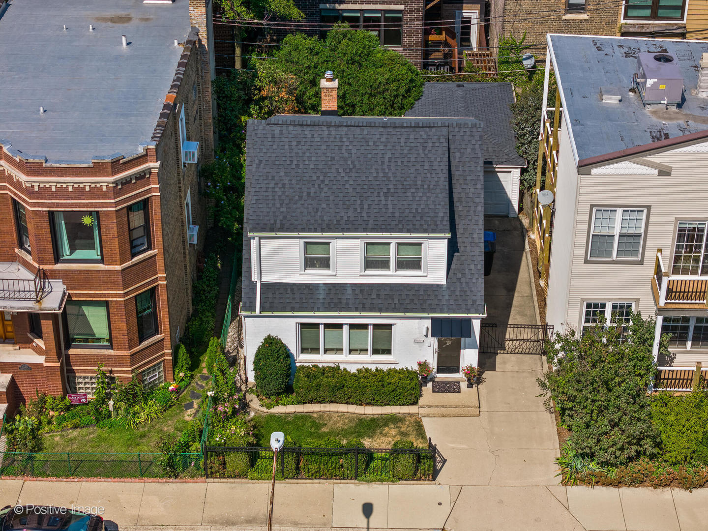 1222 W Lill Avenue