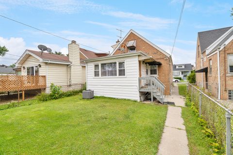 Tiny photo for 2143 N 76th Avenue, Elmwood Park, IL 60707 (MLS # 12488502)
