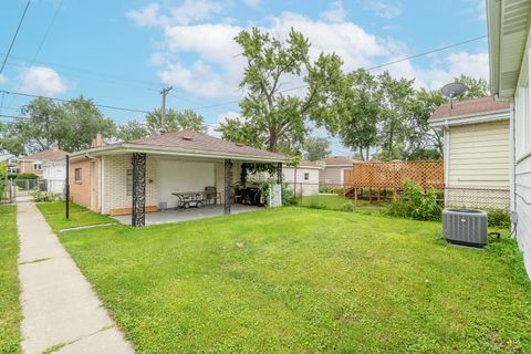 Tiny photo for 2143 N 76th Avenue, Elmwood Park, IL 60707 (MLS # 12488502)