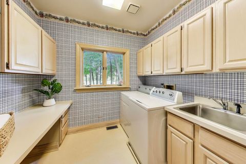 Tiny photo for 3706 Royal Fox Drive, St. Charles, IL 60174 (MLS # 12491792)