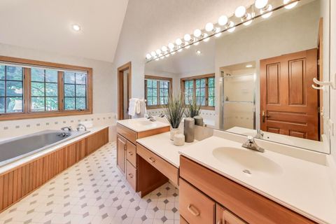 Tiny photo for 3706 Royal Fox Drive, St. Charles, IL 60174 (MLS # 12491792)