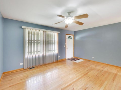Tiny photo for 729 Brink Street, Woodstock, IL 60098 (MLS # 12746611)