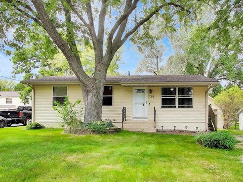 Photo of 729 Brink Street, Woodstock, IL 60098 (MLS # 12746611)