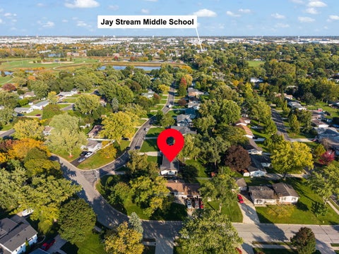 Tiny photo for 574 Cheyenne Trail, Carol Stream, IL 60188 (MLS # 12781430)