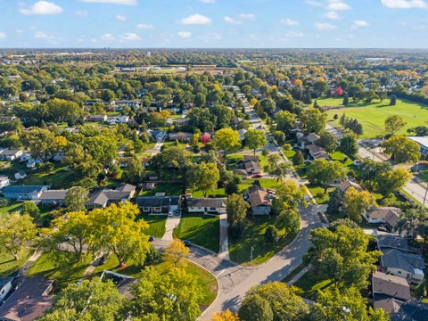 Tiny photo for 574 Cheyenne Trail, Carol Stream, IL 60188 (MLS # 12781430)