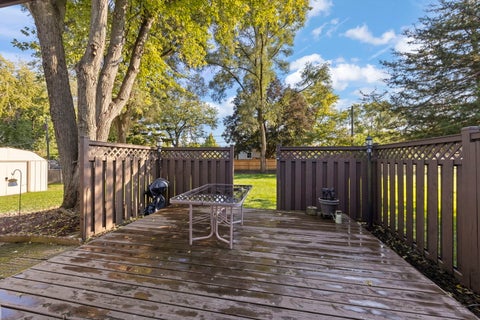 Tiny photo for 574 Cheyenne Trail, Carol Stream, IL 60188 (MLS # 12781430)