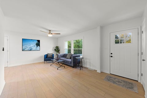 Tiny photo for 574 Cheyenne Trail, Carol Stream, IL 60188 (MLS # 12781430)
