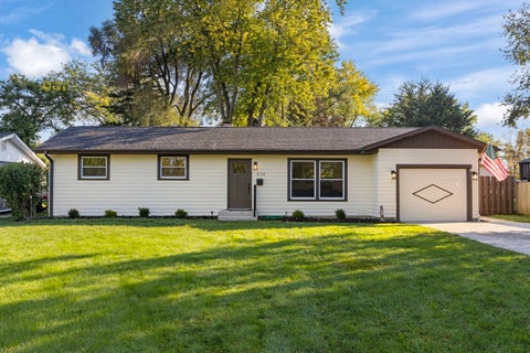 Tiny photo for 574 Cheyenne Trail, Carol Stream, IL 60188 (MLS # 12781430)