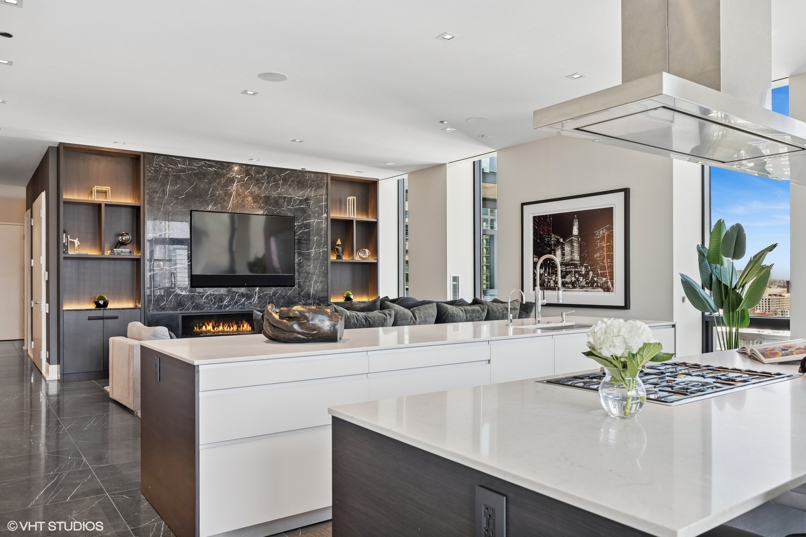 400 W Huron Street 1201