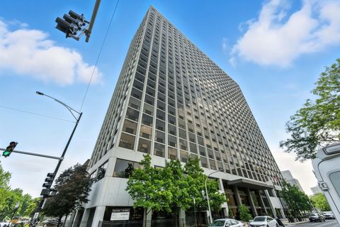 4343 N CLARENDON Avenue 2317 Chicago IL 60613