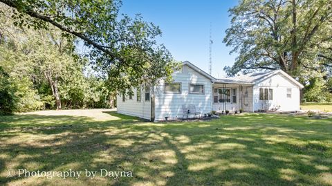 Tiny photo for 5451 E Boy Scout Road, St. Anne, IL 60964 (MLS # 12463077)