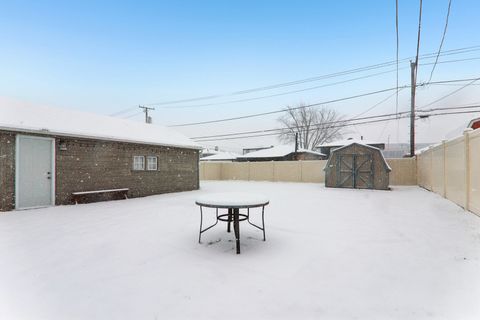 Tiny photo for 8033 Austin Avenue, Burbank, IL 60459 (MLS # 12525390)
